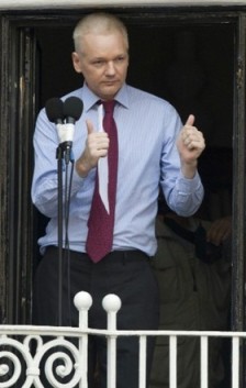 assange-thumbs-up_280xFree